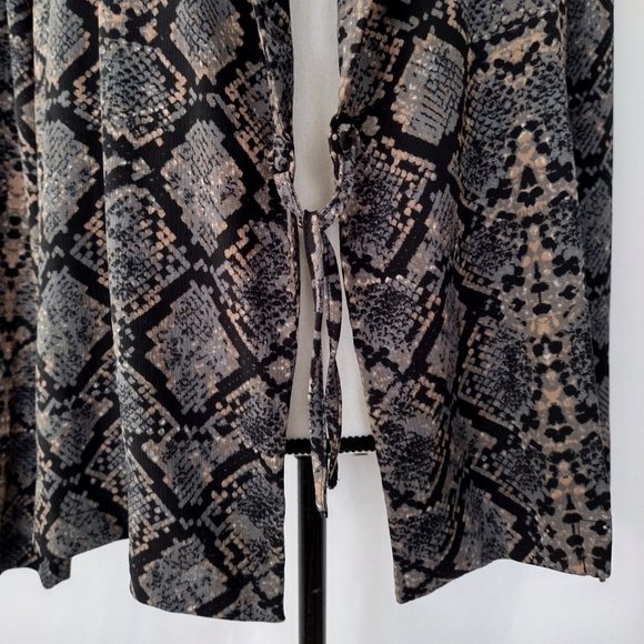 Scoop NYC Reptile Print Open Front Light Jacket - Picture 8 of 12